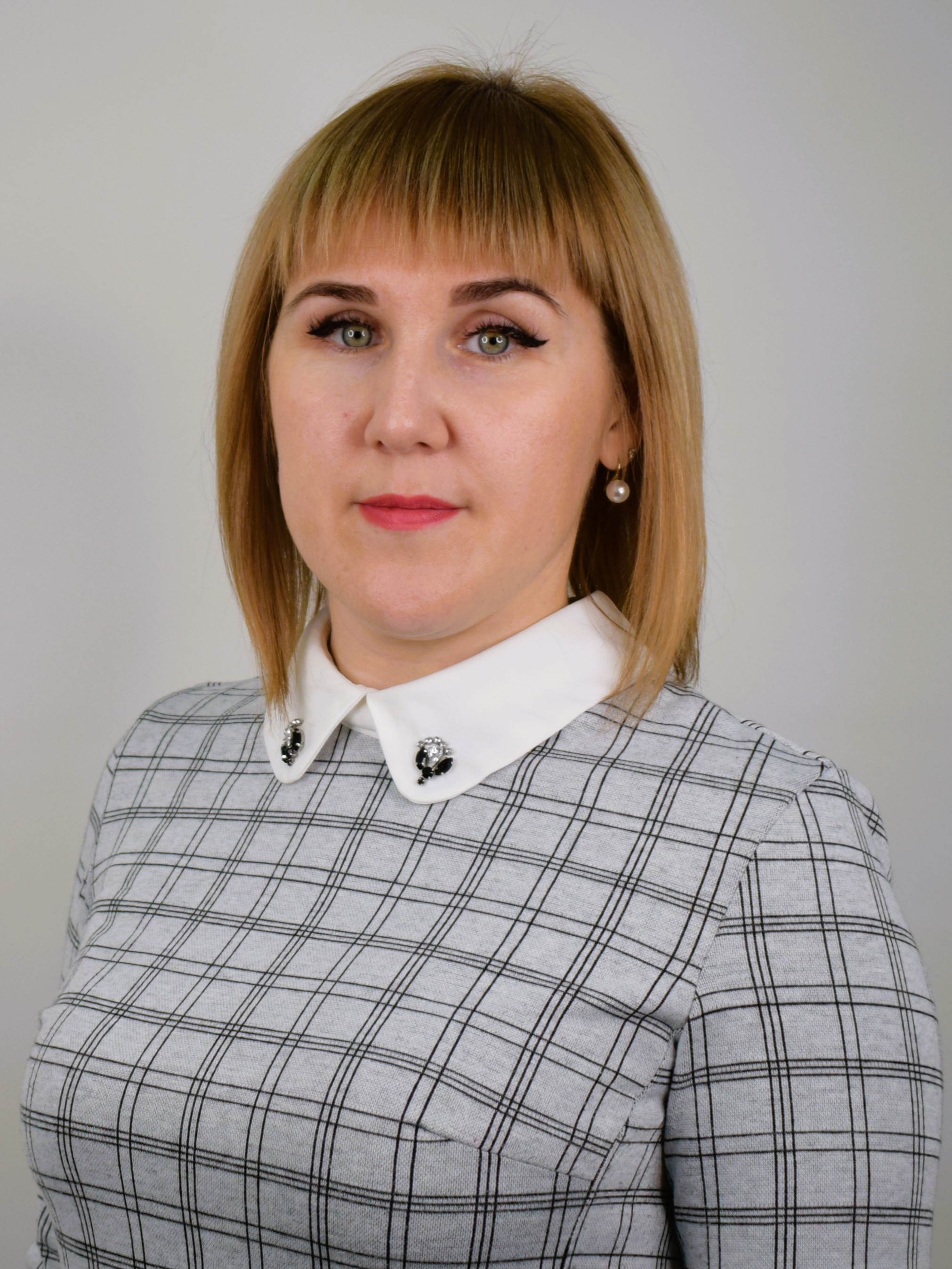 Усикова Вероника Васильевна.